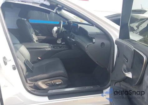 2023 Lexus Ls 500 z USA, uszkodzony, nr VIN JTHD51FF7P5018088